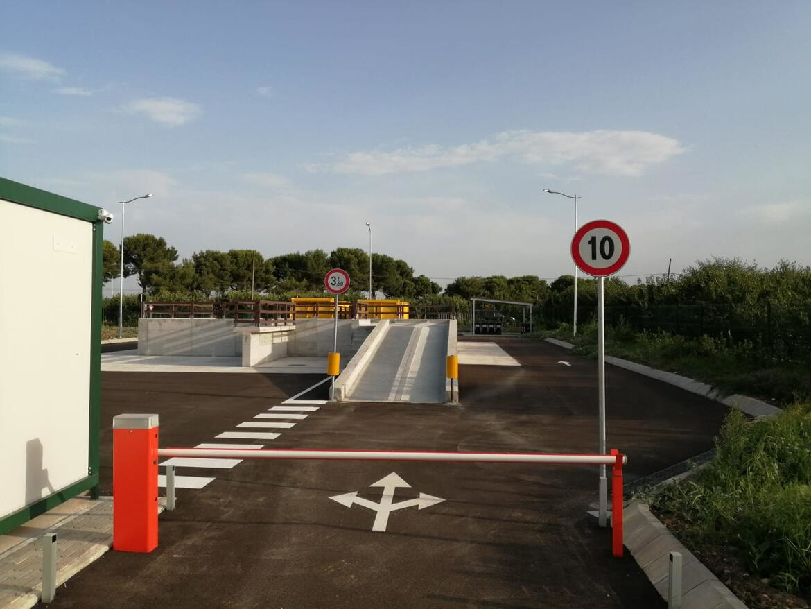 Immagine: Centro_comunale_di_raccolta_2135