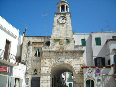 Immagine: casamassima-porta-orologio1278