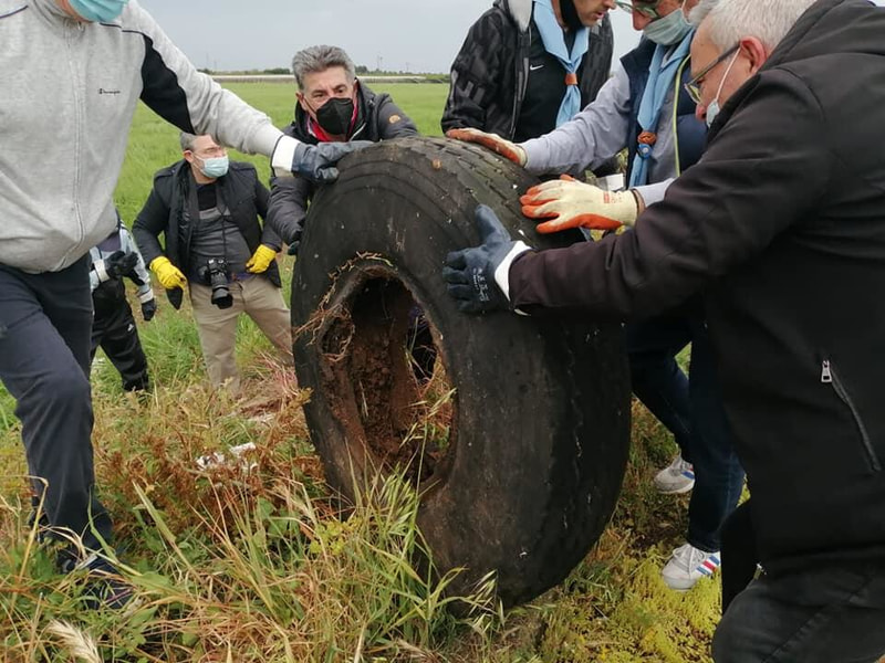 Immagine: Un_momento_delliniziativa_Casamassima_si_cura_dello_scorso_anno200